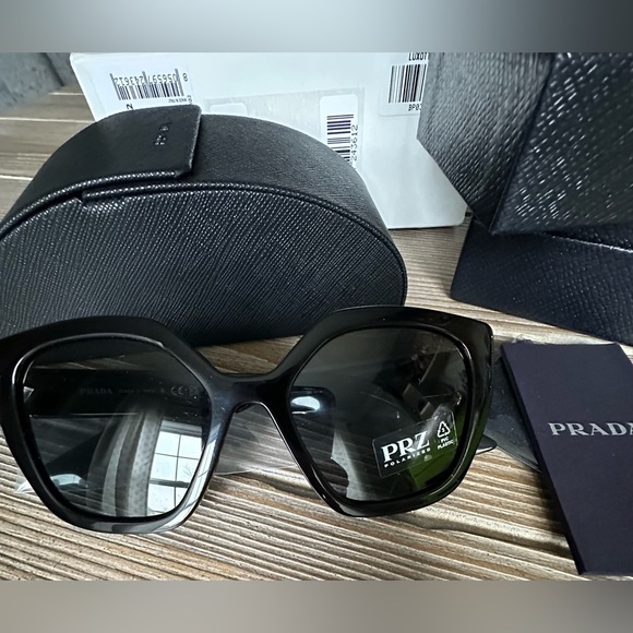 ?PRADA??NWT?PR 24XS in Black & Polarized Grey lenses main image 5